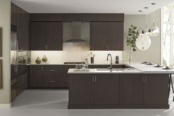 G-Shaped or Peninsula Modular Kitchen